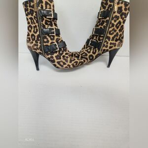 Michael Michael Kors Lori Leopard Ankle Boots Womens Size 7.5M